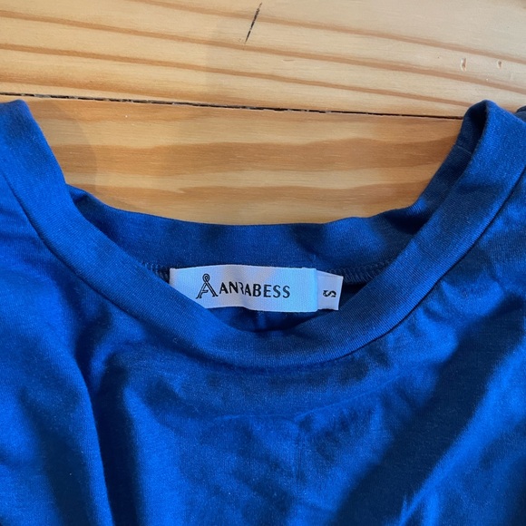 Long dress with cutouts - Picture 3 of 5